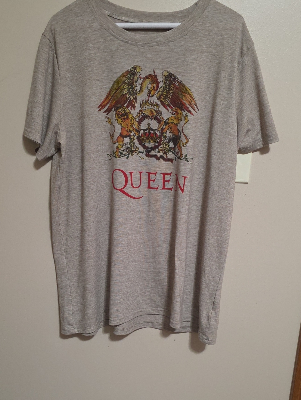 Light Gray Queen Crest Short Sleeve Tee